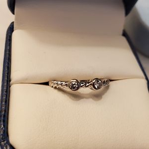 David Yurman 18k White Gold Cable Diamond Stackable Ring Size 4.5